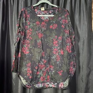 Long sleeve shirt with roses